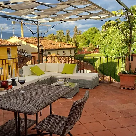 Appartamento La Terrazza Fra Le Torri Lucca