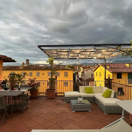 La Terrazza Fra Le Torri * Lucca