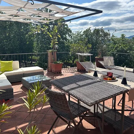 La Terrazza Fra Le Torri Lucca